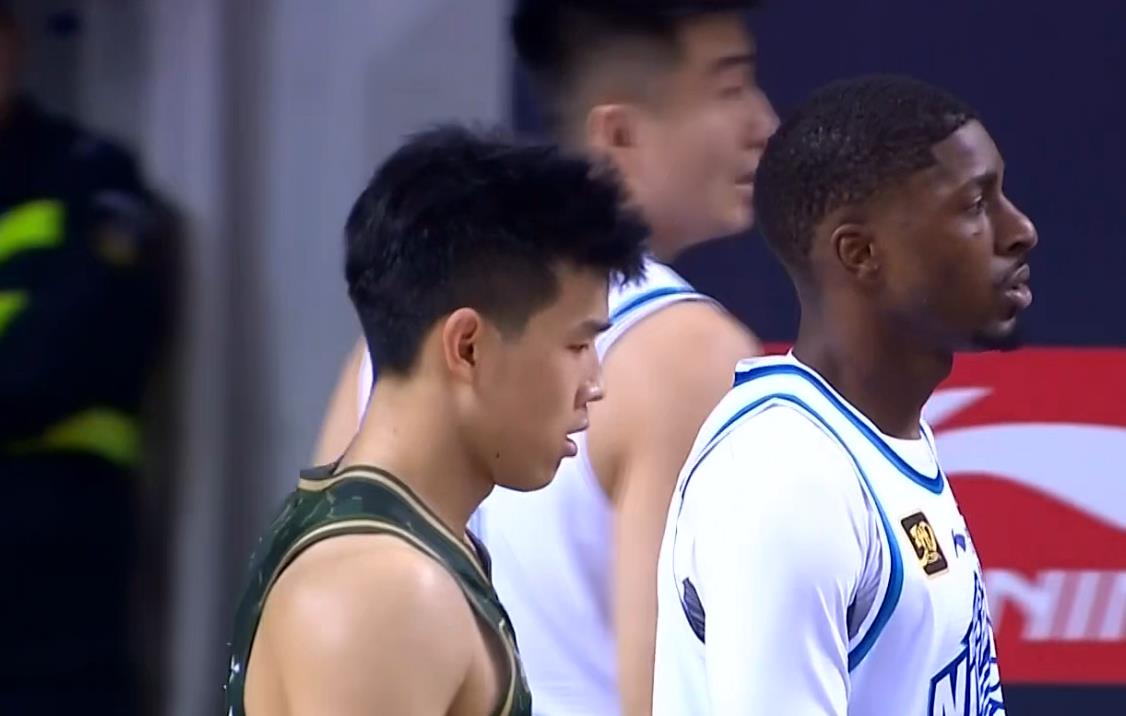 姆巴佩迎来五赛季出色发挥，SKT观众热烈欢呼！热度持续攀升