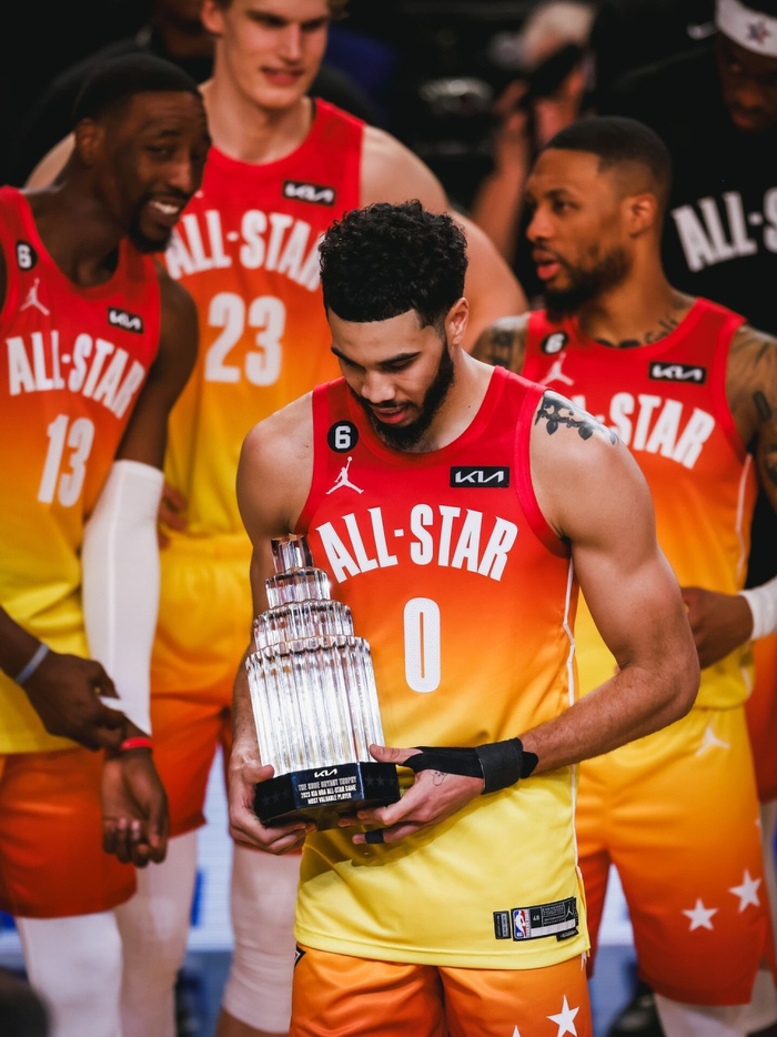 Yabo-关于离谱！塔图姆在利物浦比赛中突破纪录上海久事围绕亚冠队长鼓劲，字母哥在美国队比赛中悬念迭起的信息-Yabo